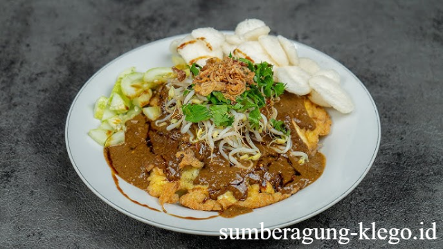 Kuliner Jalanan Surabaya: Menyelami Cita Rasa Autentik Tahu Tek